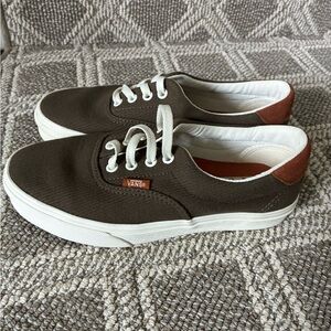 Vans olive Low-Top Sneakers with tan suede heel.